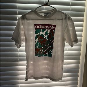 Adidas T-Shirt. Size: S